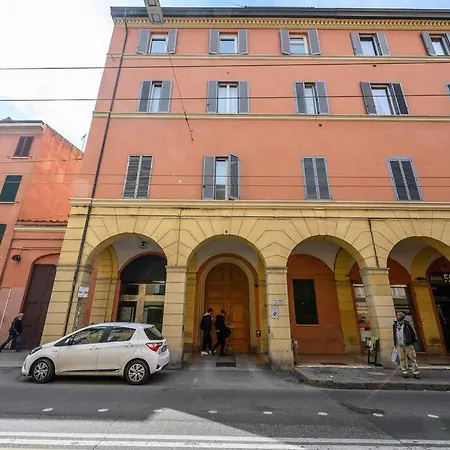 Ab - Via Sant'isaia 102 Bolonia