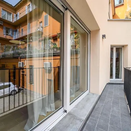 Ab - Via Sant'isaia 102 Bolonia